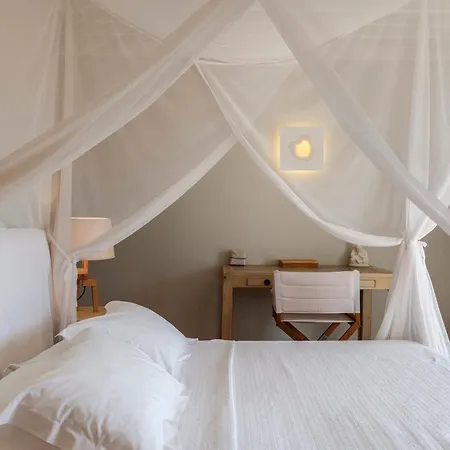 Montessito Mykonos * Túrlosz