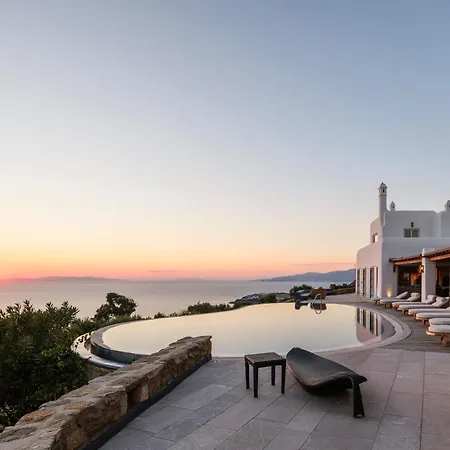 Montessito Mykonos * Túrlosz