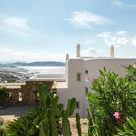 Montessito Mykonos Vila *