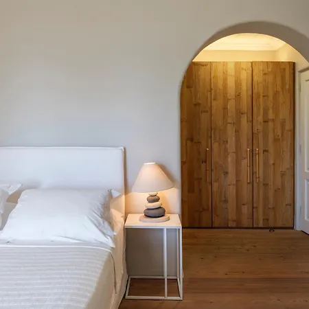 Montessito Mykonos Tourlos