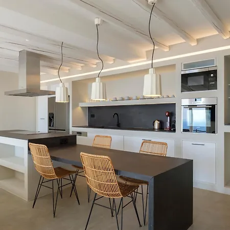 Montessito Mykonos *