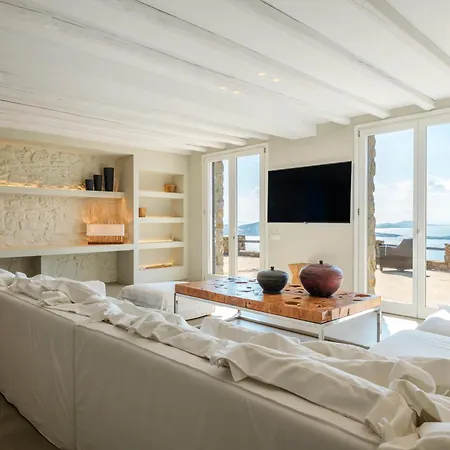 Montessito Mykonos *