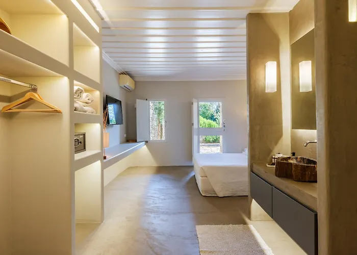 Montessito Mykonos * Тоурлос