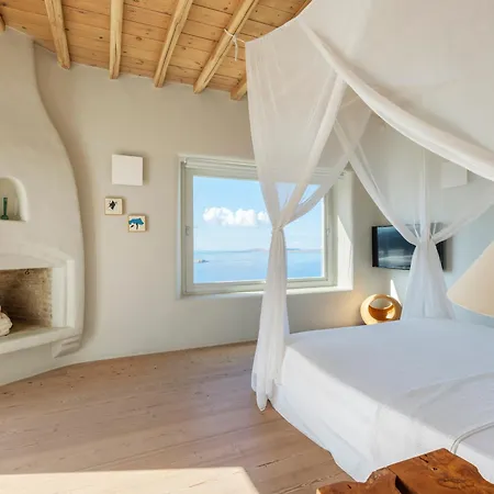 Montessito Mykonos *